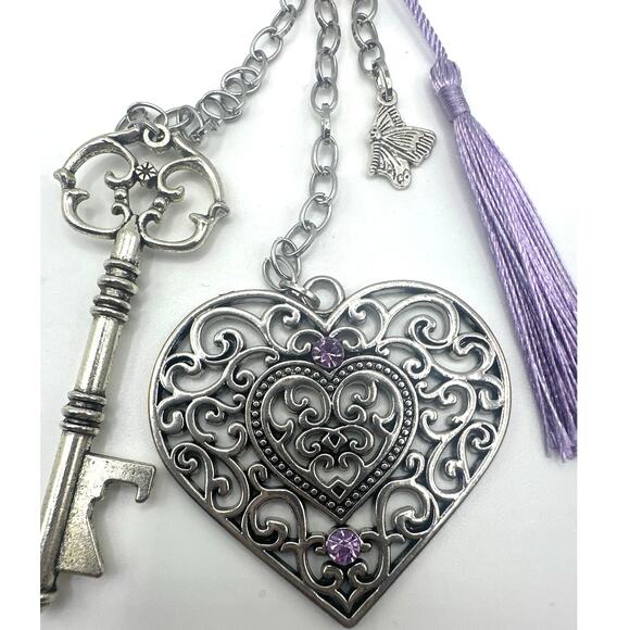 Bag or Purse Charm , 8” heart and key with tassel & butterfly silver tone NWT - Picture 3 of 4